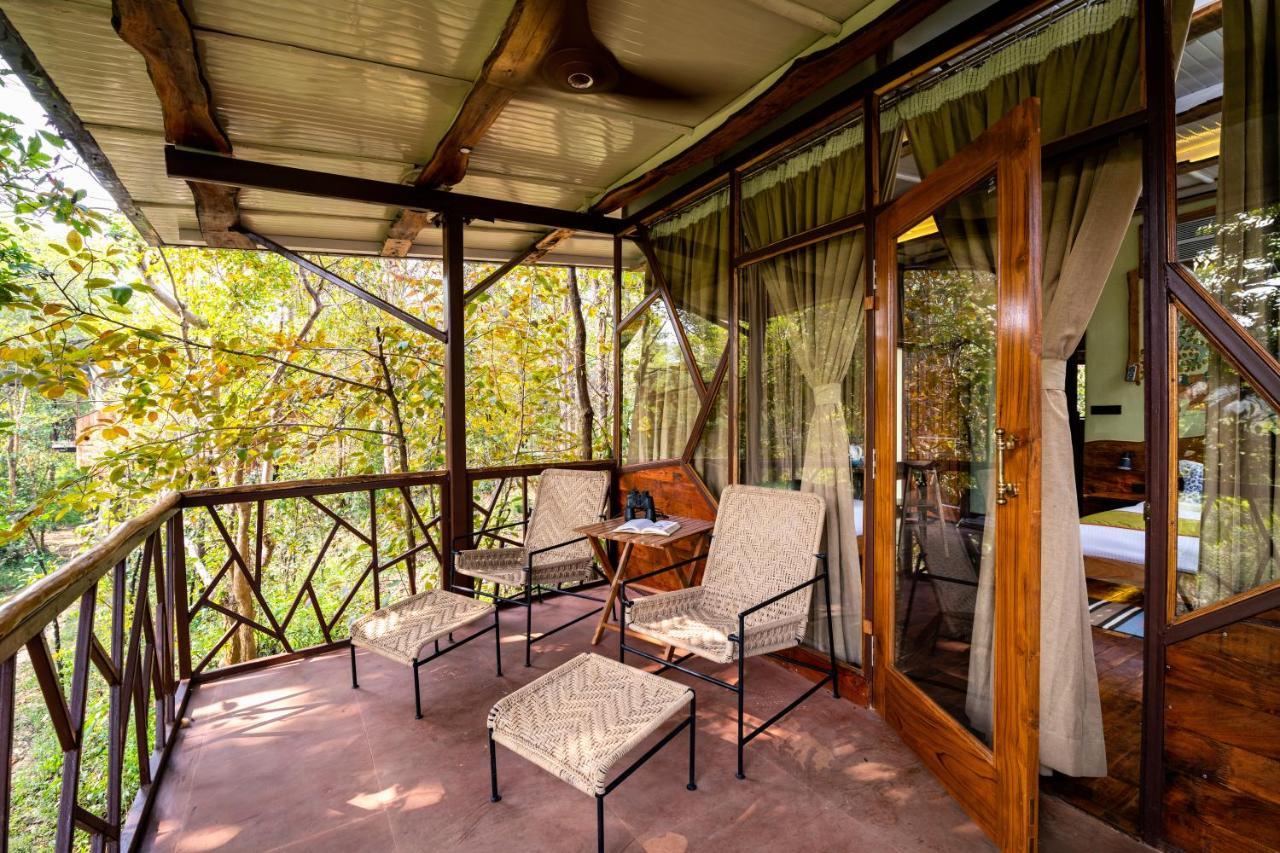 Kanha Jungle Camp エクステリア 写真