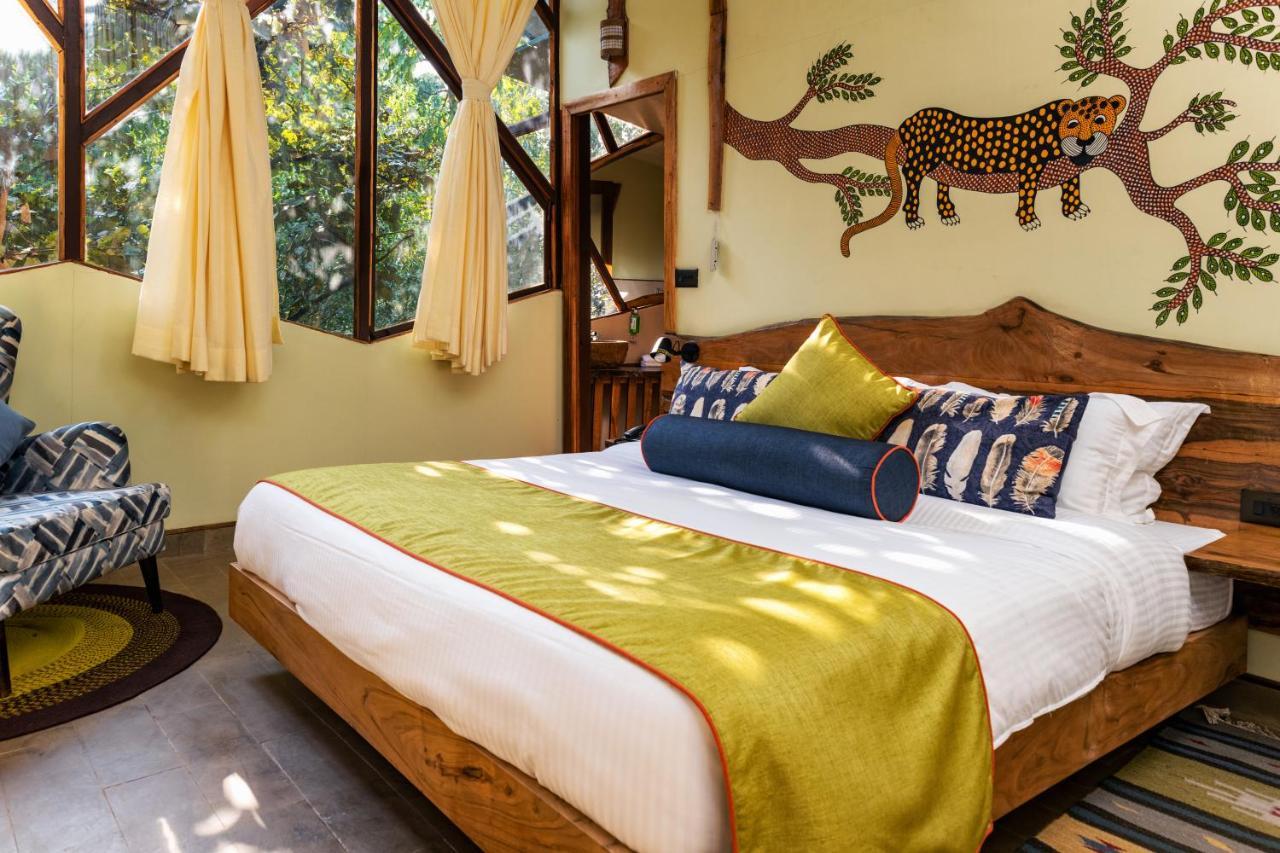 Kanha Jungle Camp エクステリア 写真
