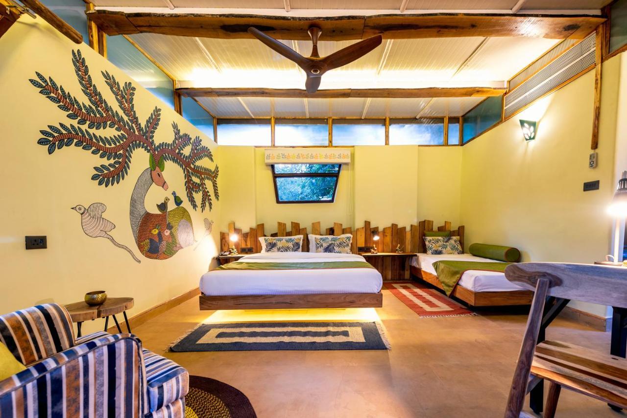 Kanha Jungle Camp エクステリア 写真